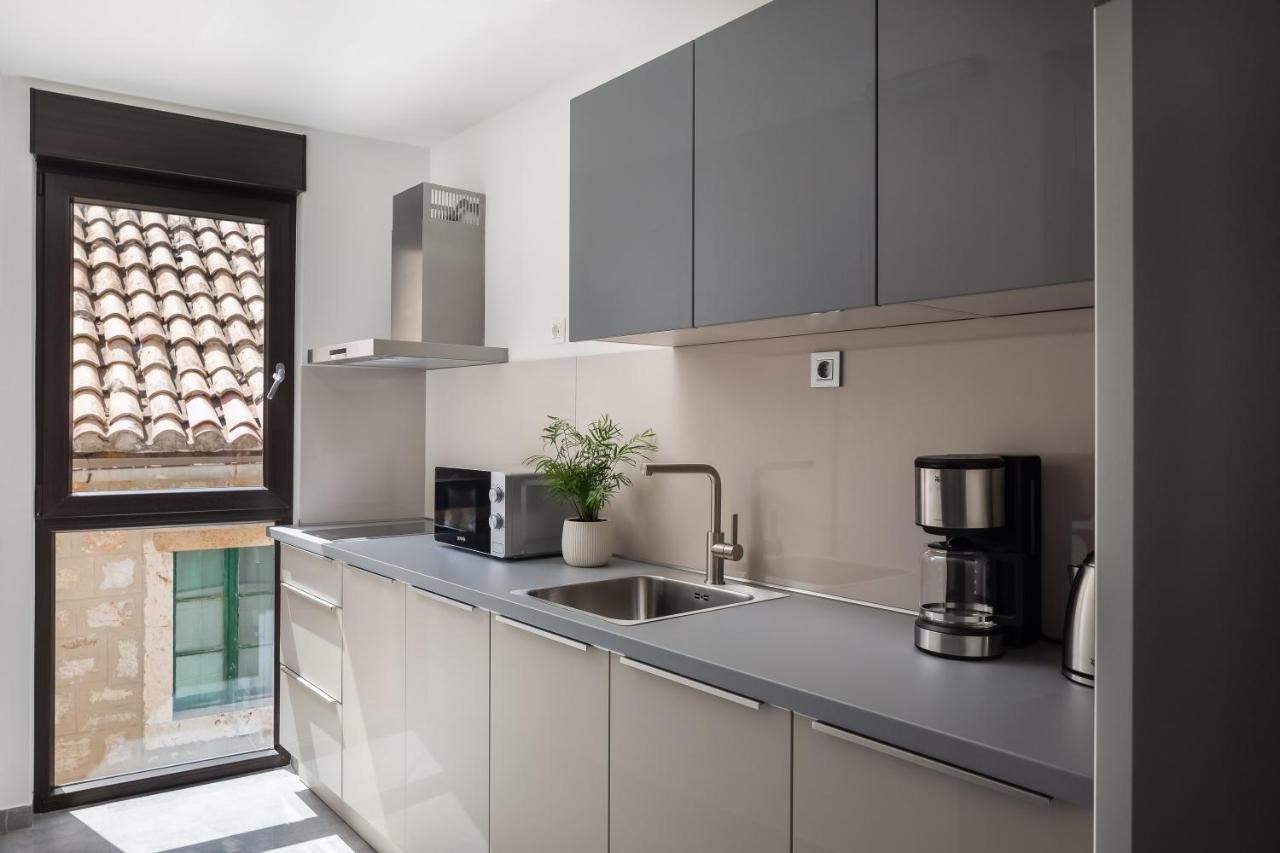 Komiža Residence The One - New מראה חיצוני תמונה
